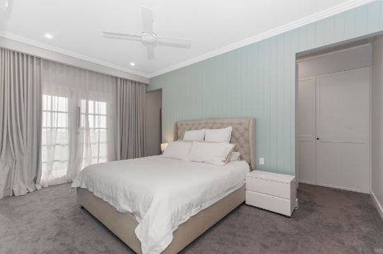 45 BILBOA PLACE, Bushland Beach, Qld 4818