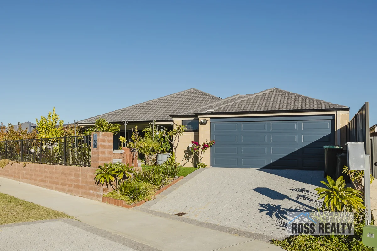 45 Forever Boulevard, Banksia Grove, WA 6031