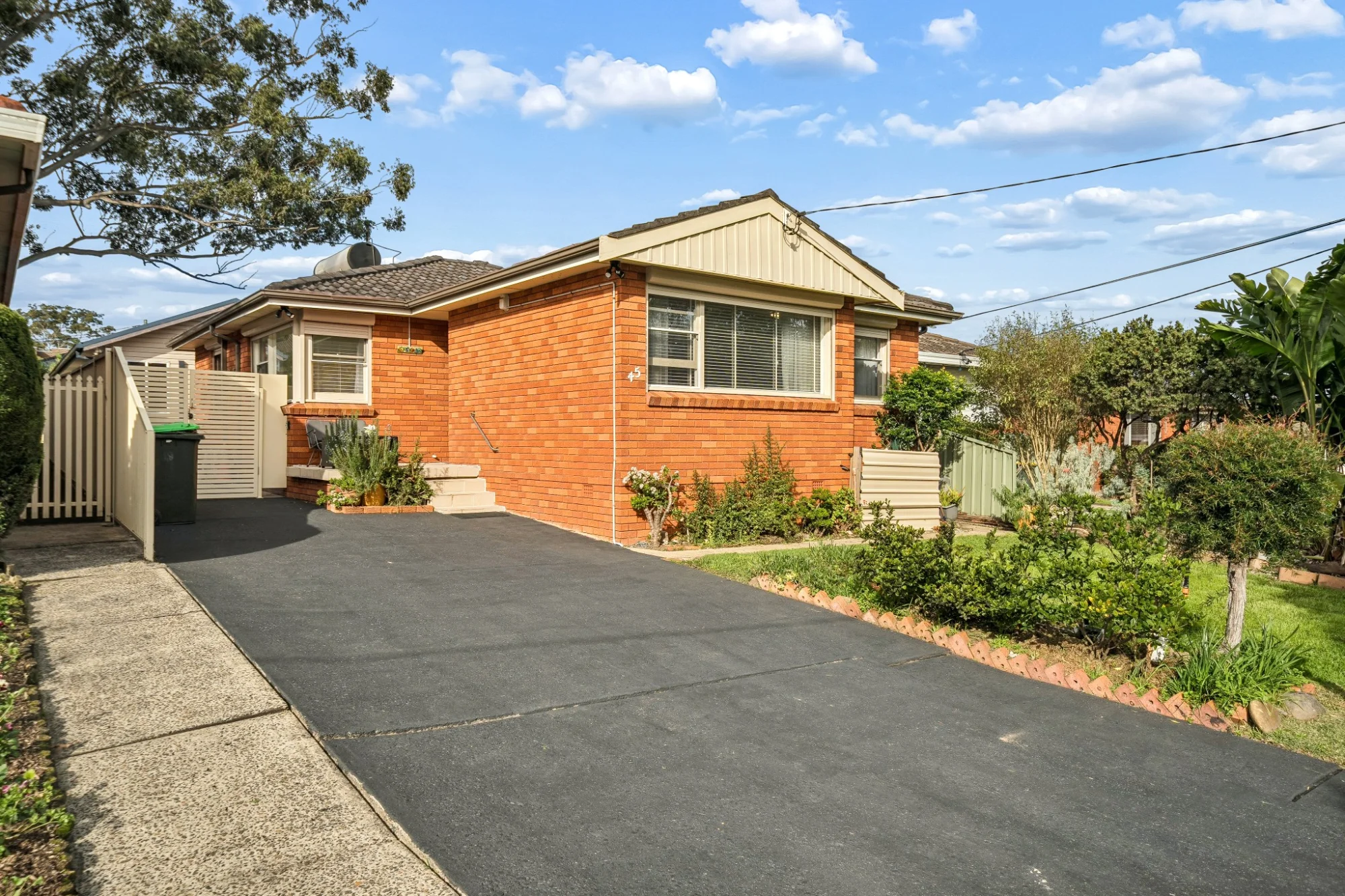 45 Fullerton Crescent, Riverwood, NSW 2210