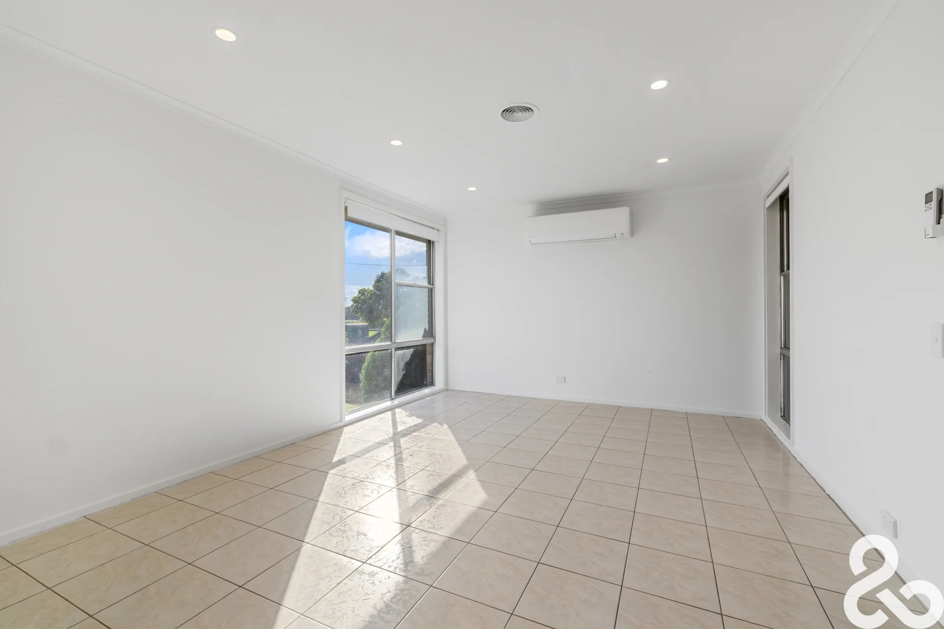 45 Pearson Crescent, Coolaroo, Vic 3048