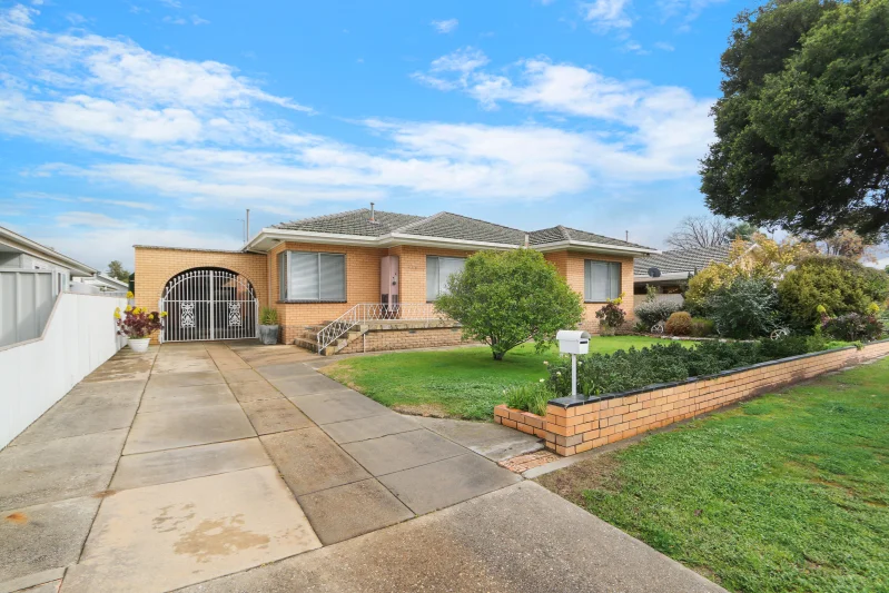 459 Prune Street, Lavington, NSW 2641