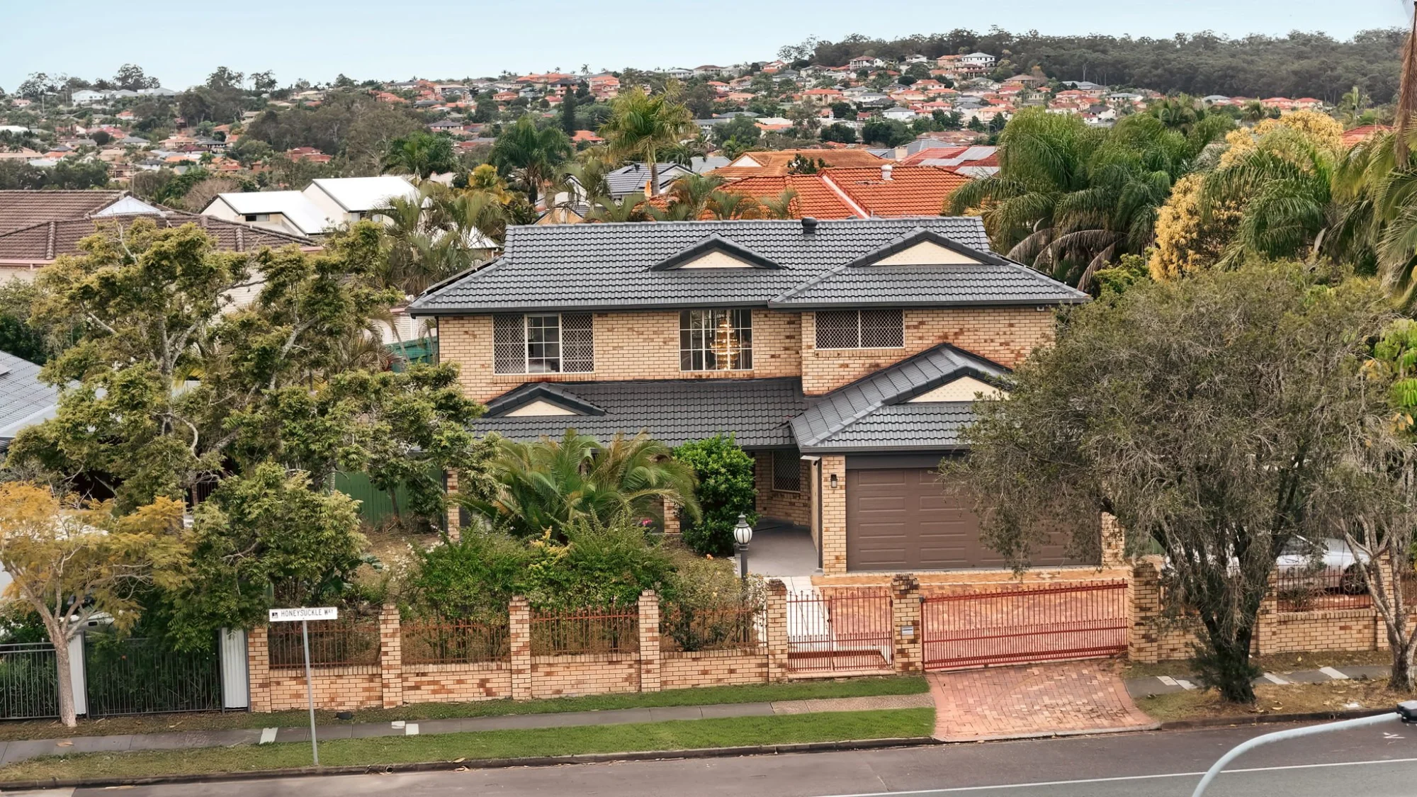 46 Honeysuckle Way, Calamvale, Qld 4116