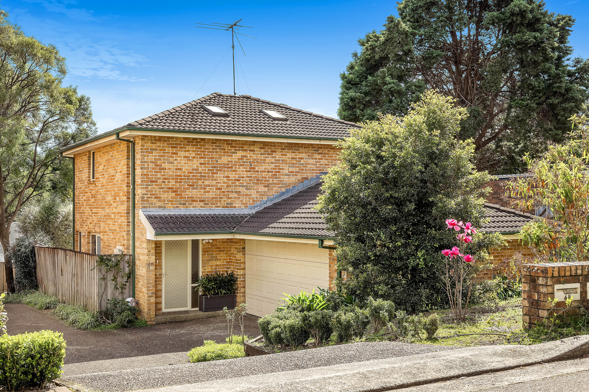 48 Holford Crescent, Gordon, NSW 2072 48 Holford Crescent, Gordon, NSW 2072