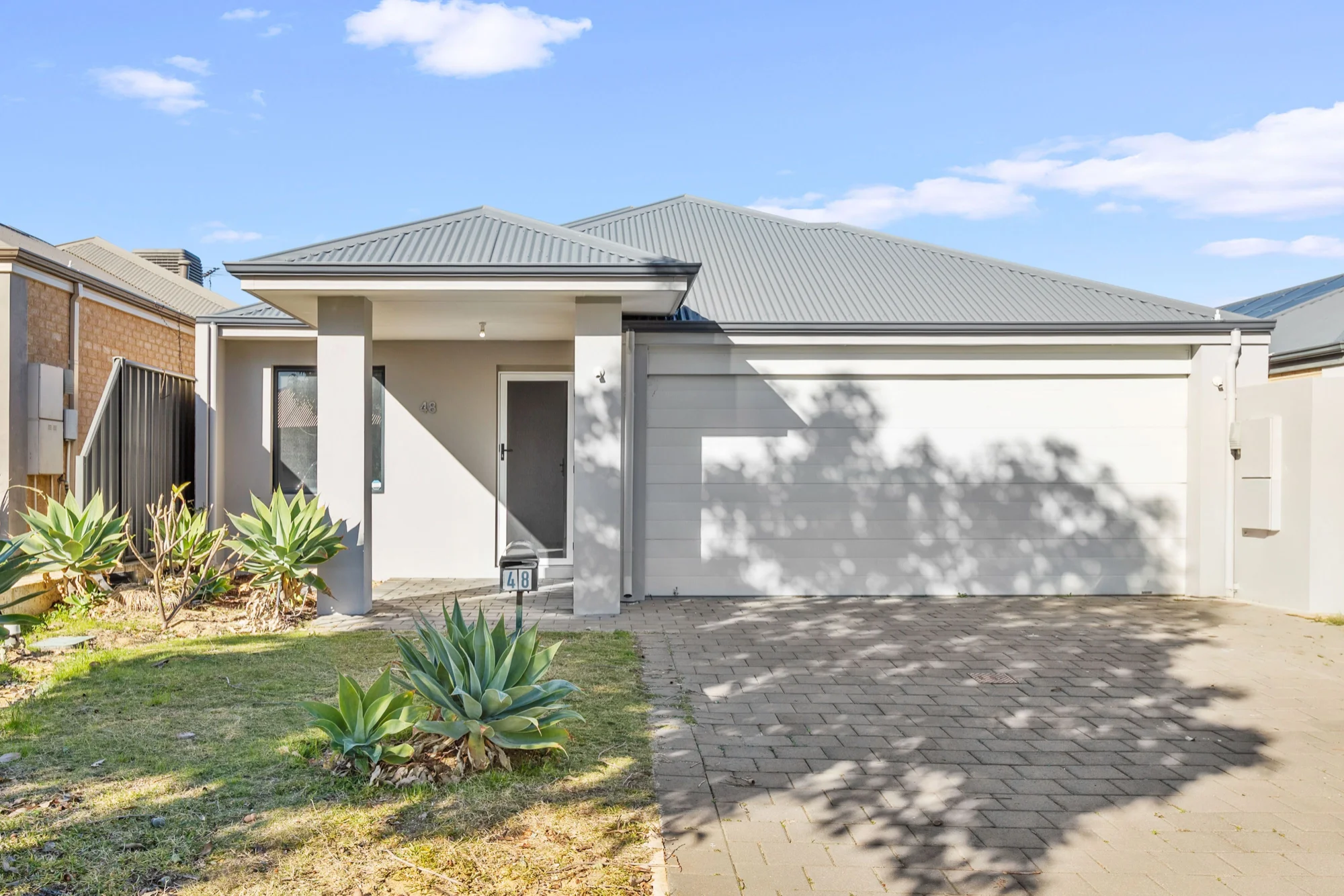 48 Leschenault Loop, Banksia Grove WA 6031