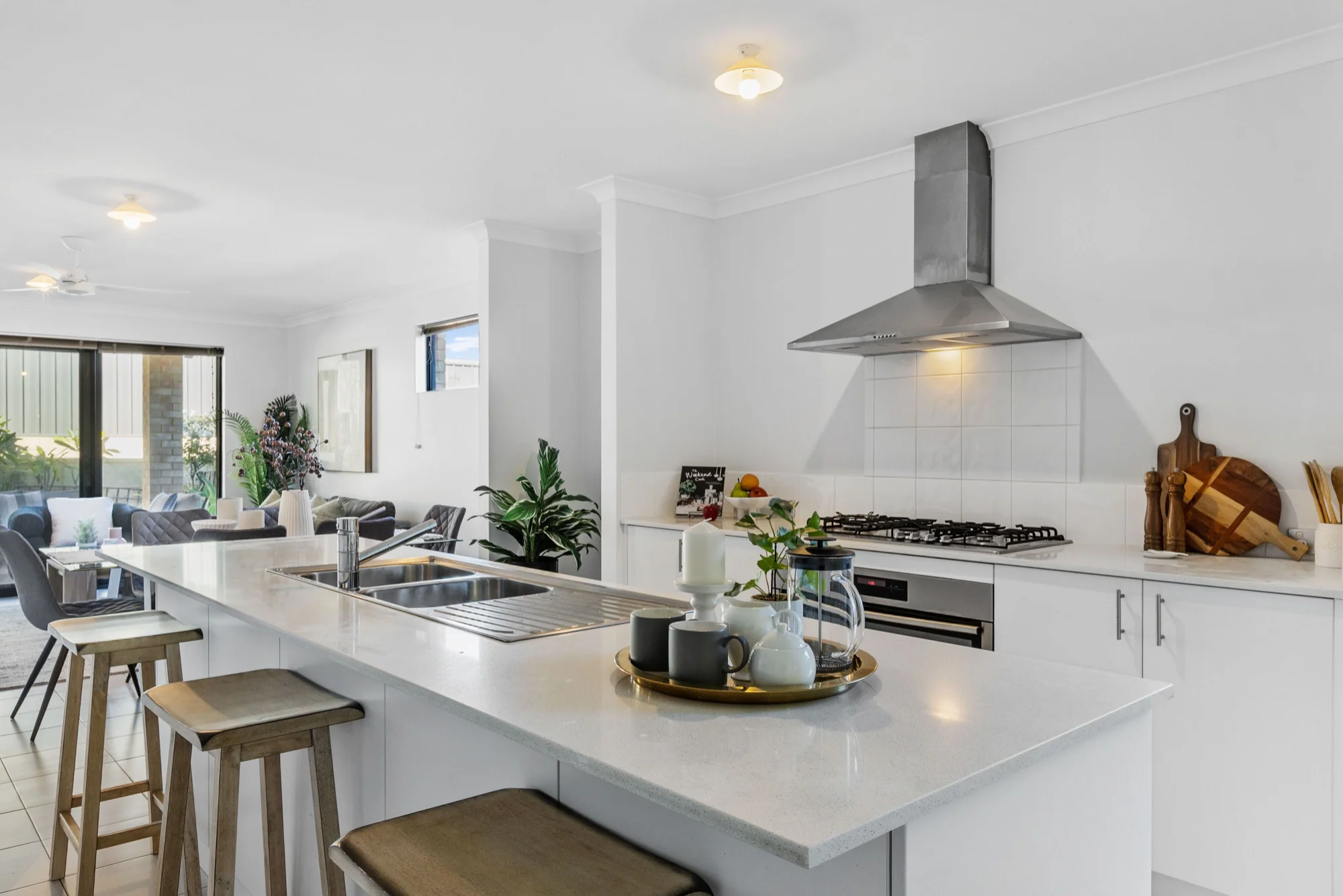48 Leschenault Loop, Banksia Grove WA 6031