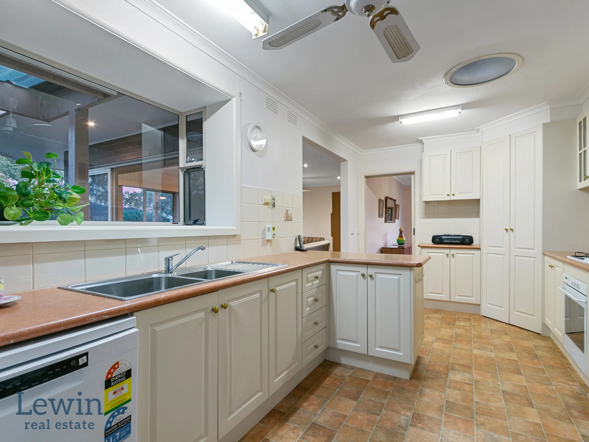 48 Nancy Street, Cheltenham, Vic 3192