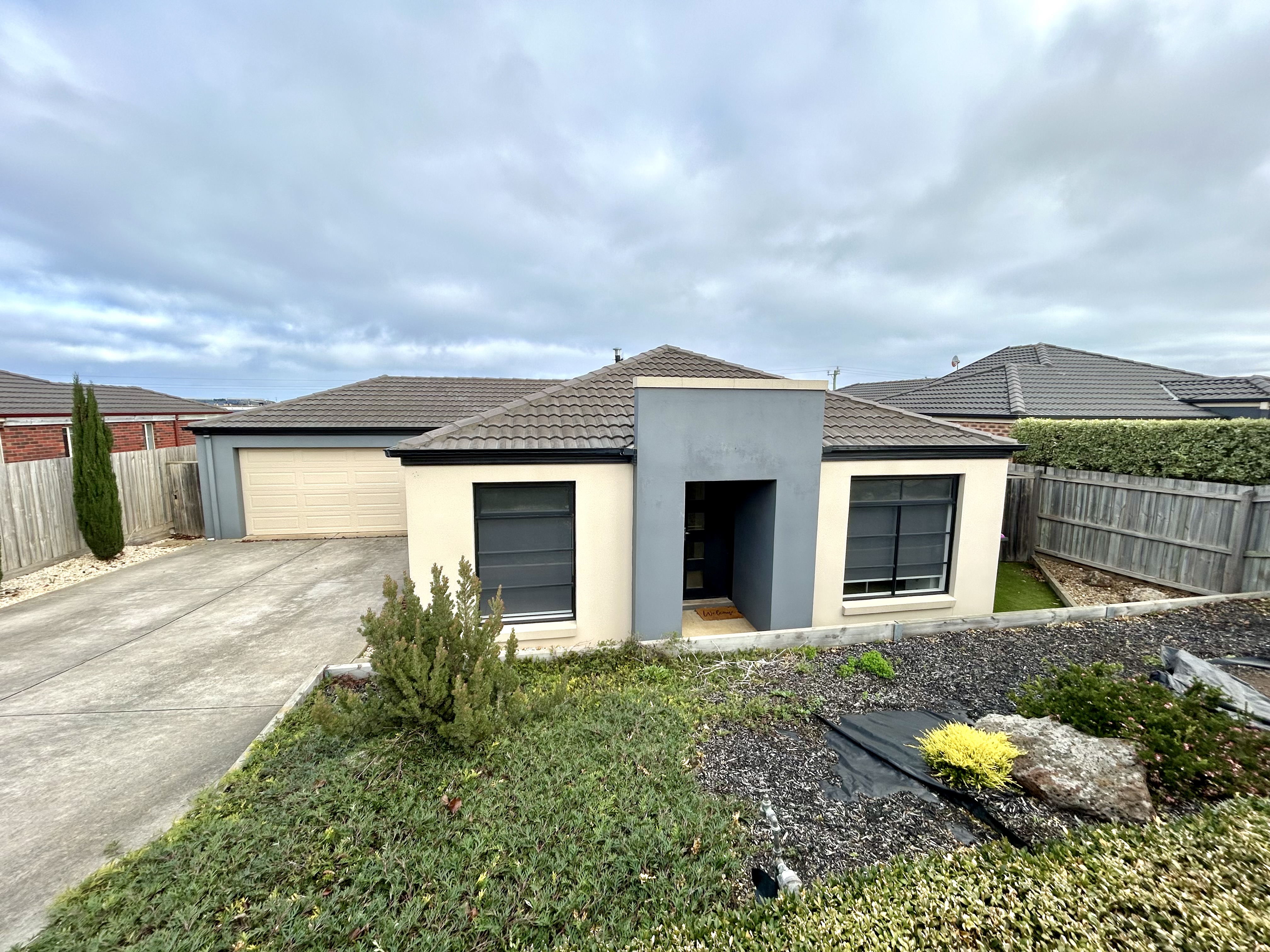 49 Adriana Cres, Warrnambool, Vic 3280 49 Adriana Cres, Warrnambool, Vic 3280