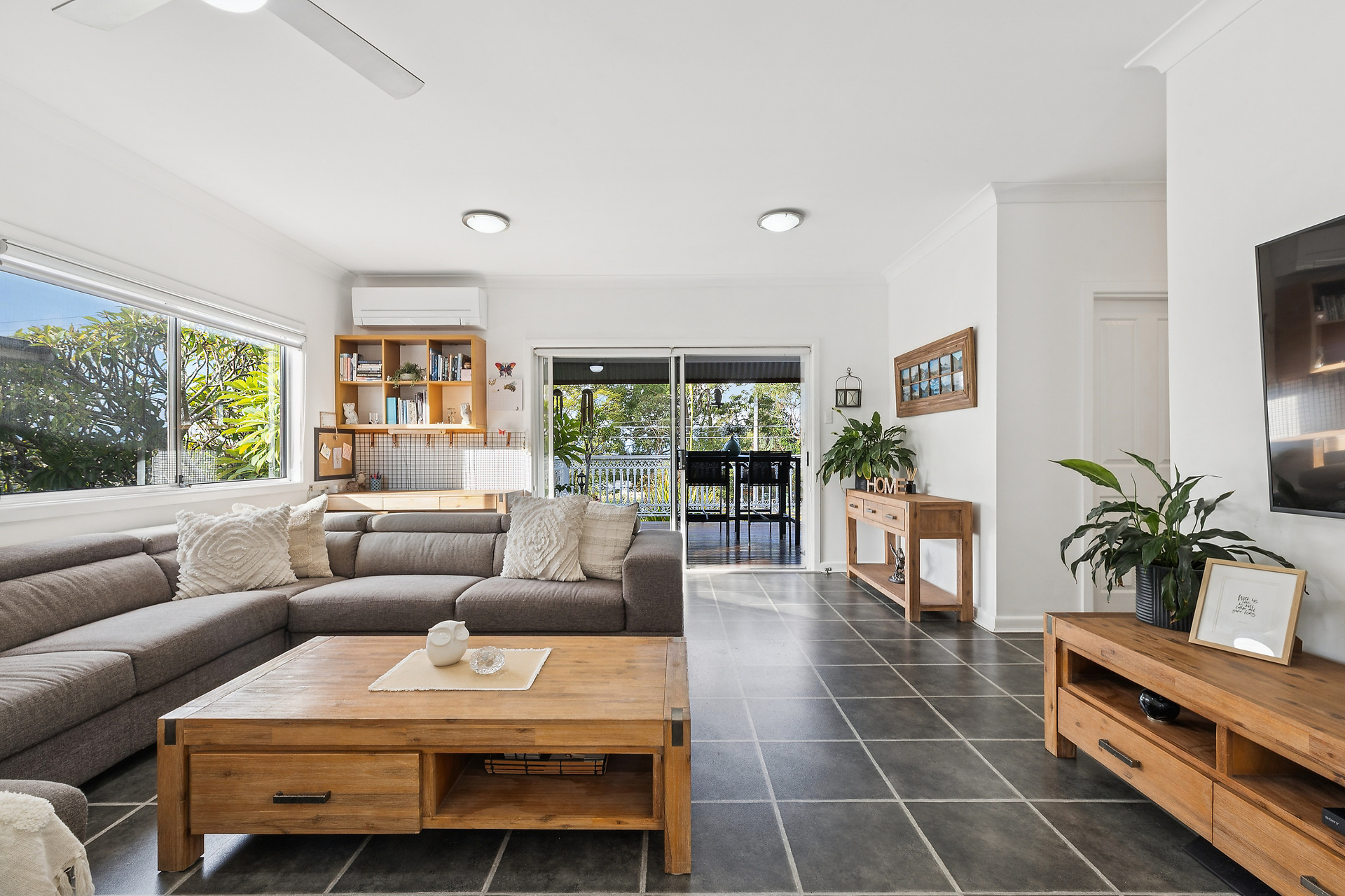 49 Soldiers Road, Jannali, NSW 2226 49 Soldiers Road, Jannali, NSW 2226