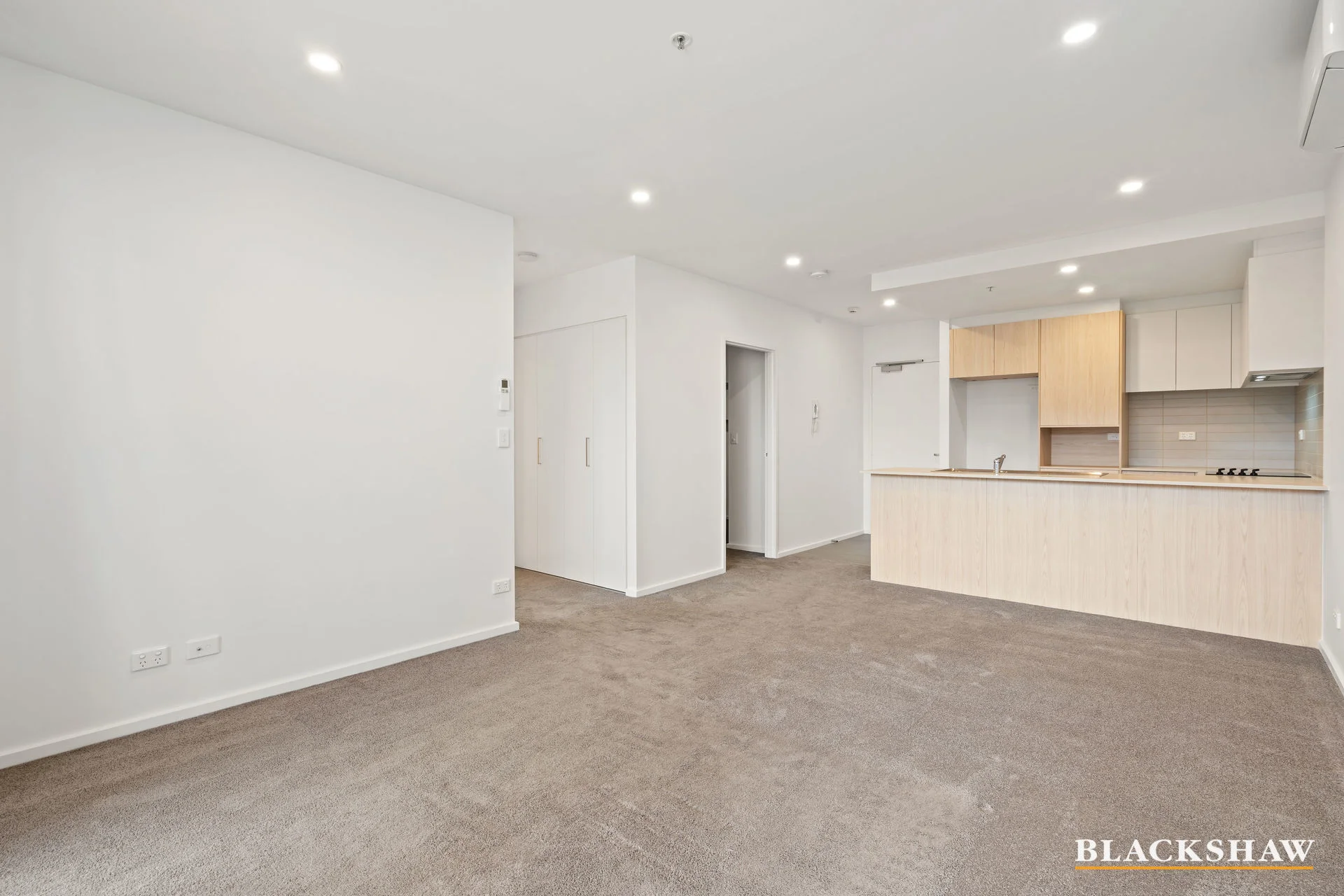 5/170 John Gorton Drive, Coombs, ACT 2611
