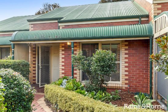 5/3 Hamilton Street, Gisborne, Vic 3437