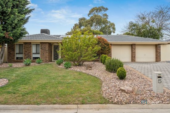 5 Balmoral Court, Morphett Vale, SA 5162