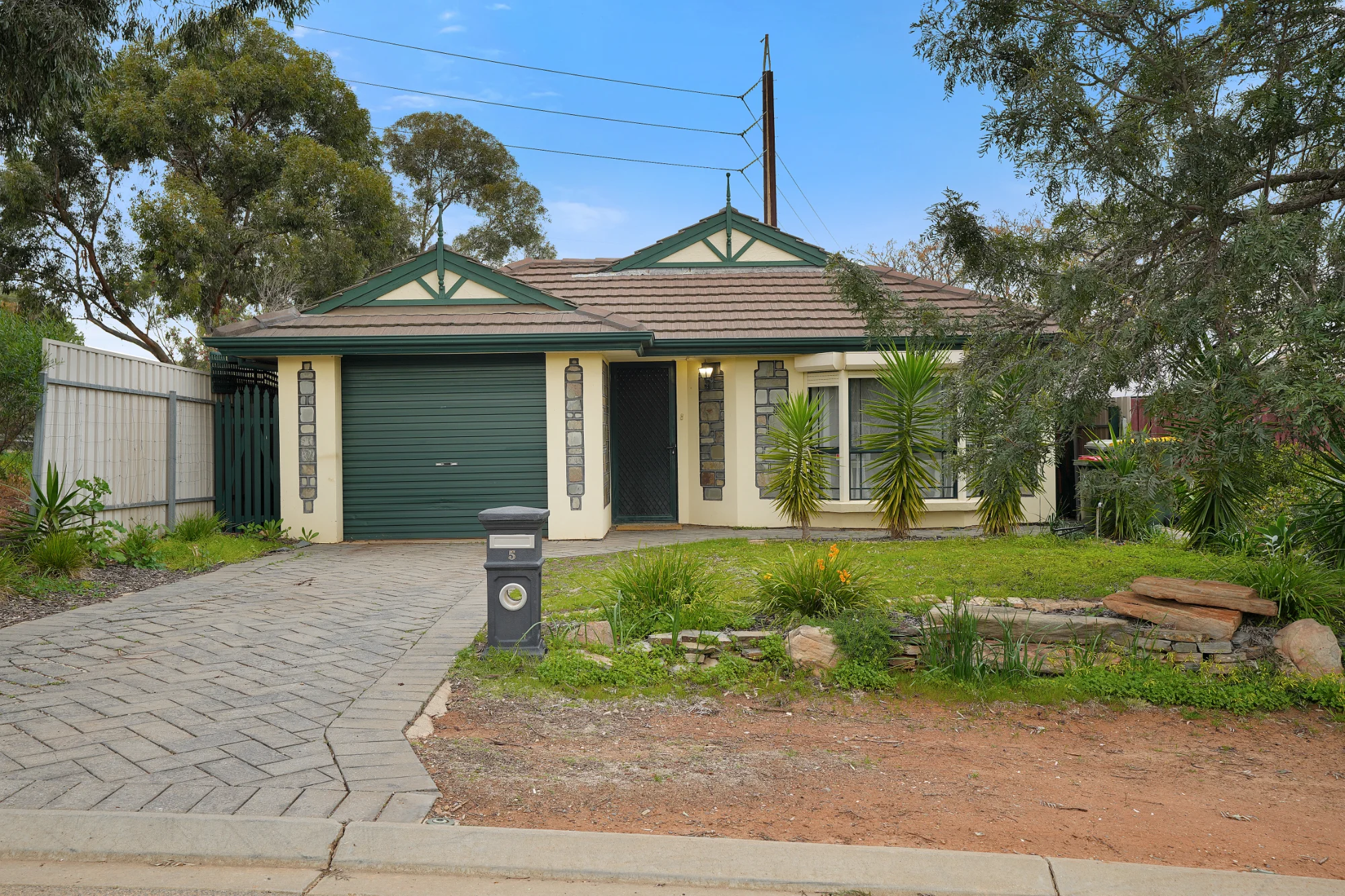 5 Charles Way, Hillbank, SA 5112