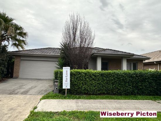 5 Crick Place, Oran Park, NSW 2570