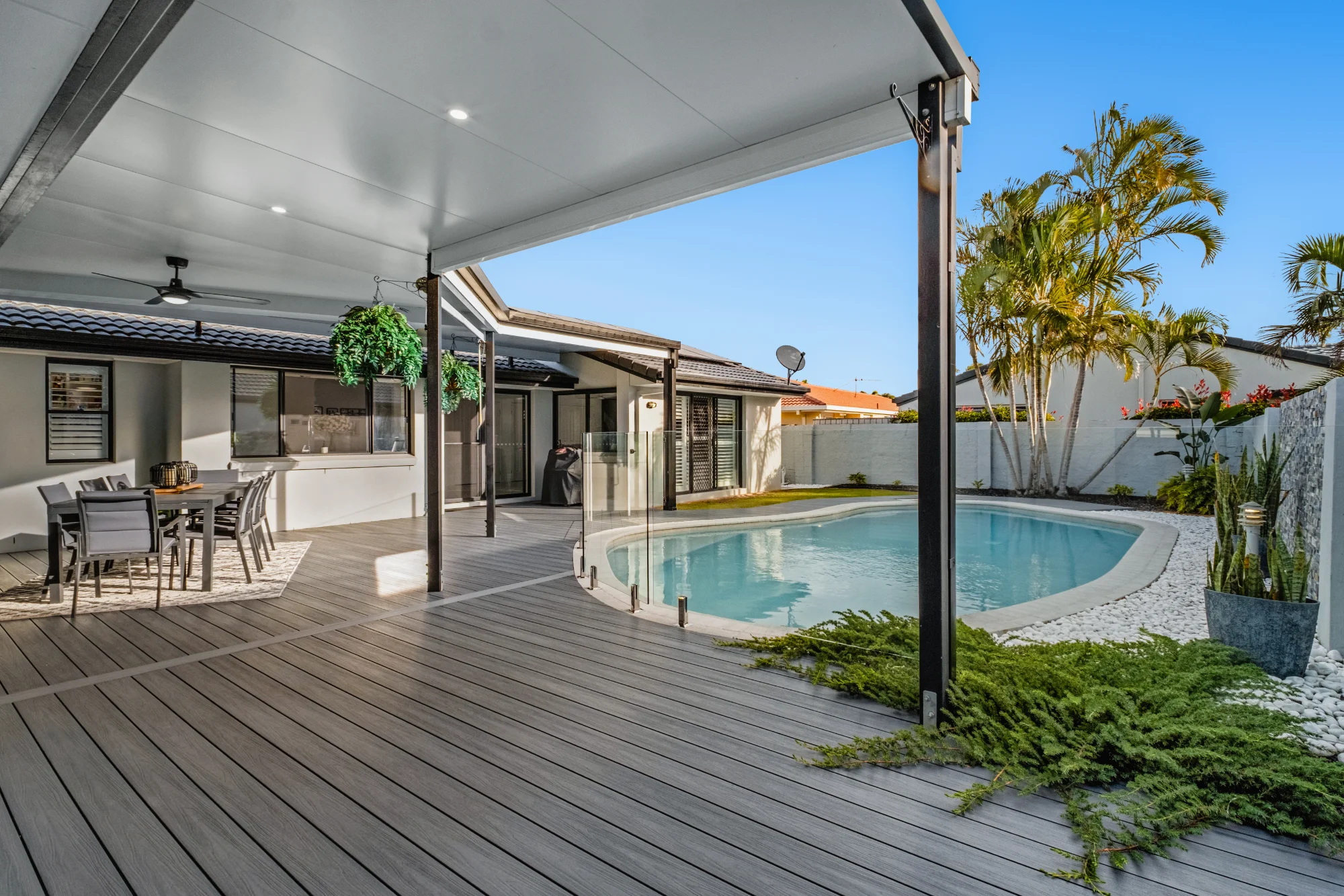 5 Curacao Place, Clear Island Waters, Qld 4226