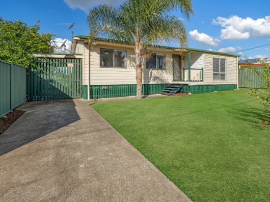 5 Diane Court, North Booval, Qld 4304
