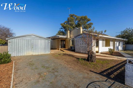 5 Elm St, Henty, NSW 2658