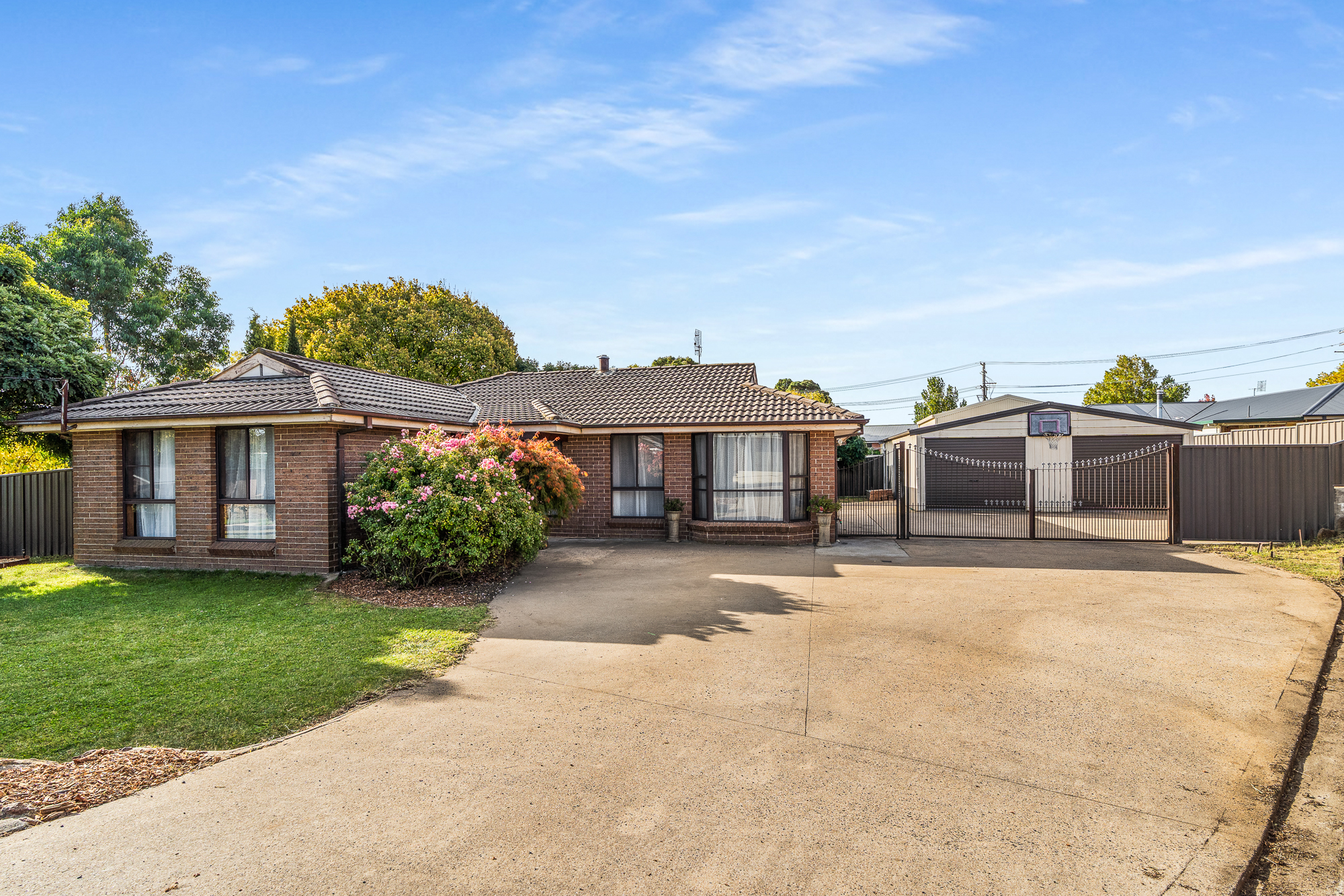 5 Hawkes Drive, Oberon, NSW 2787 5 Hawkes Drive, Oberon, NSW 2787