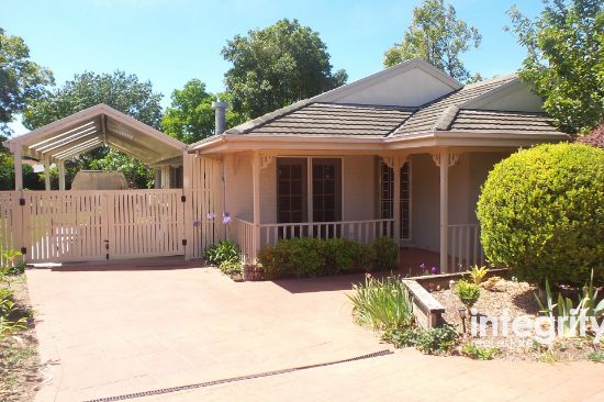 5 Katela Avenue, Bomaderry, NSW 2541