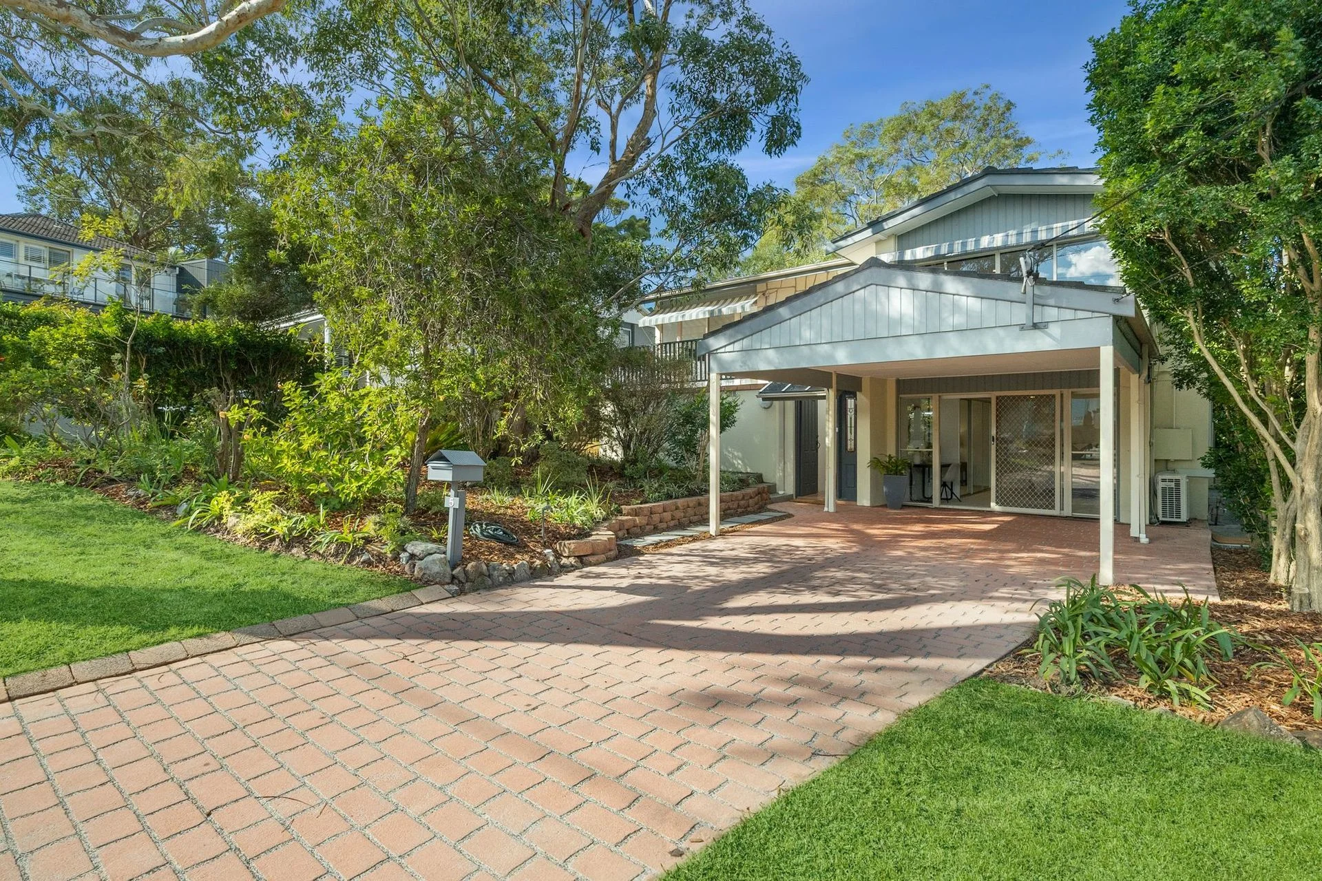 5 Kendal Crescent, Wheeler Heights, NSW 2097