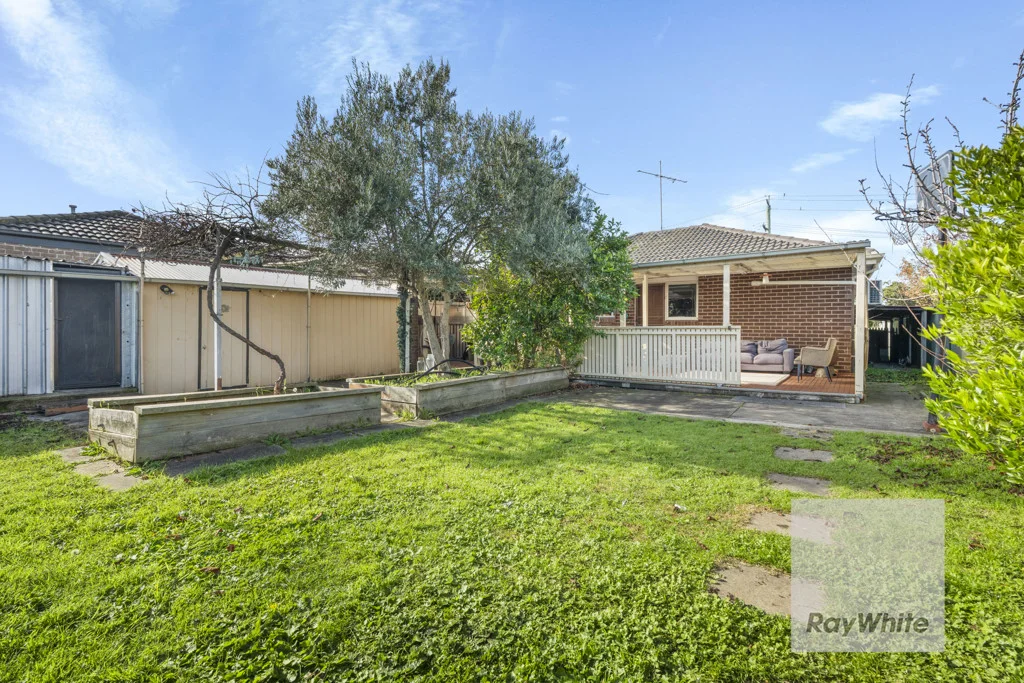 5 Lacey Street, Lalor, Vic 3075