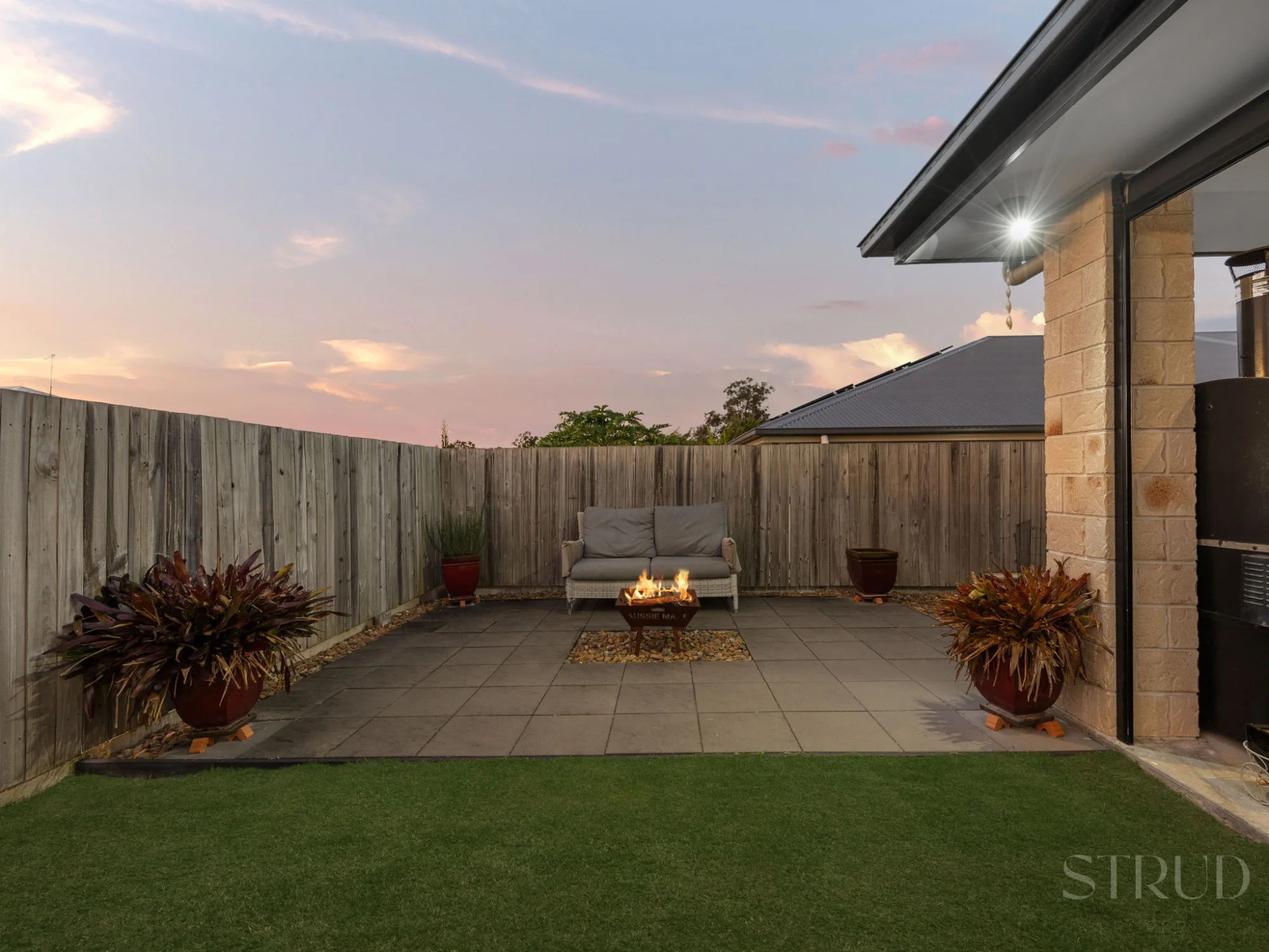 5 Meera Street, Spring Mountain, Qld 4300