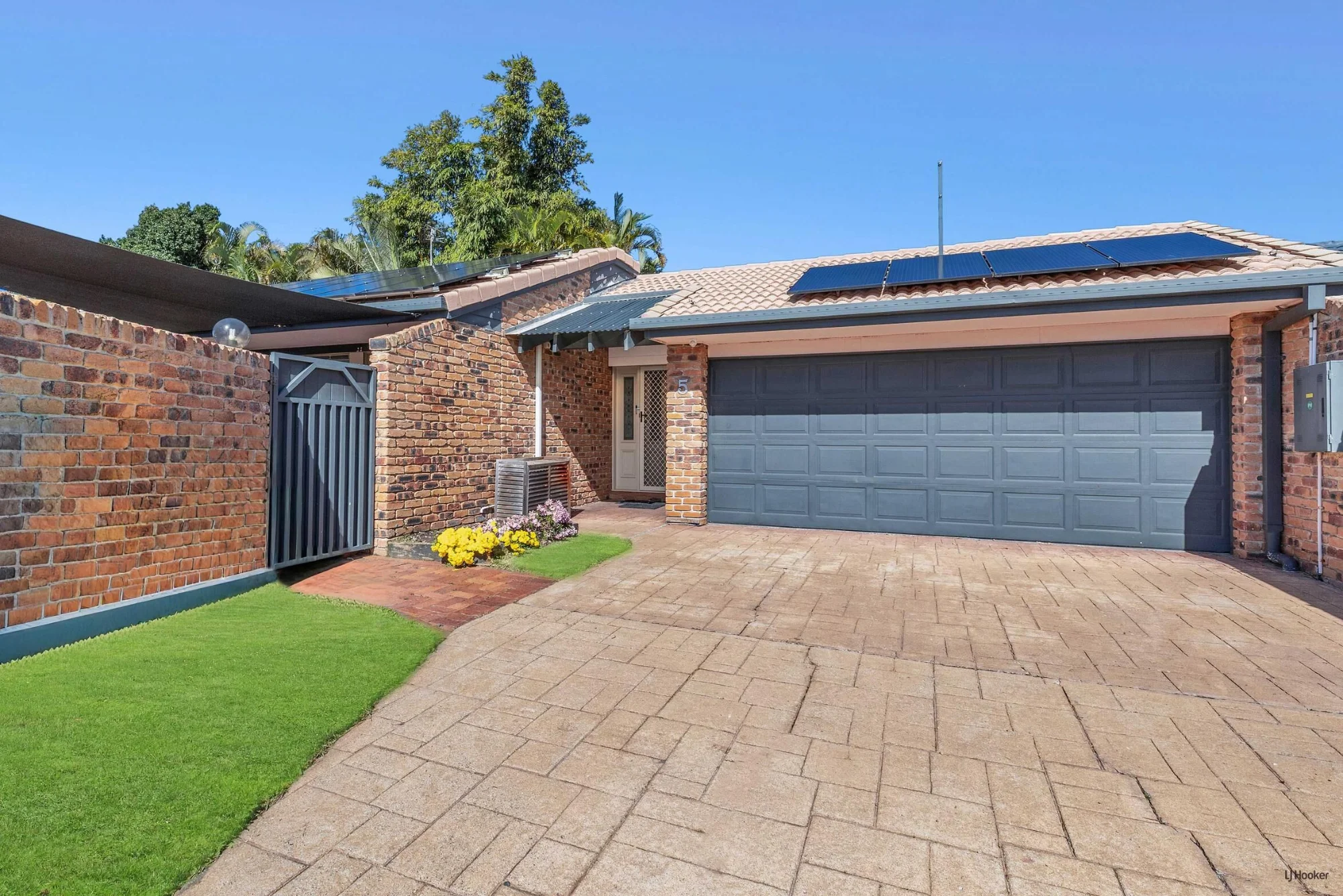 5 Oriole Court, Burleigh Waters, Qld 4220