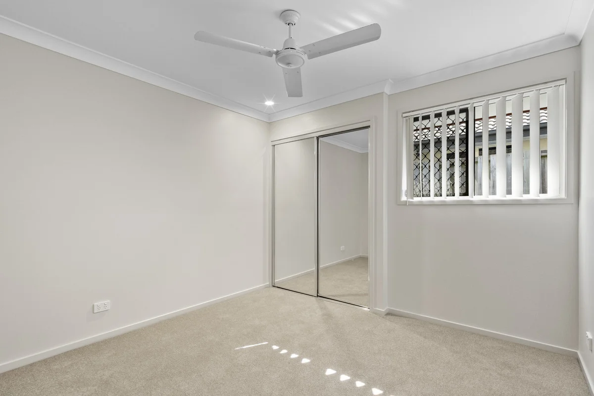 5 Quinn Close, Augustine Heights, Qld 4300