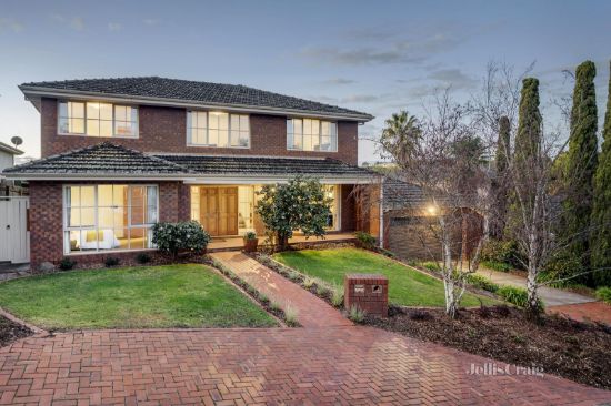 5 Robertswood Close, Doncaster East, Vic 3109