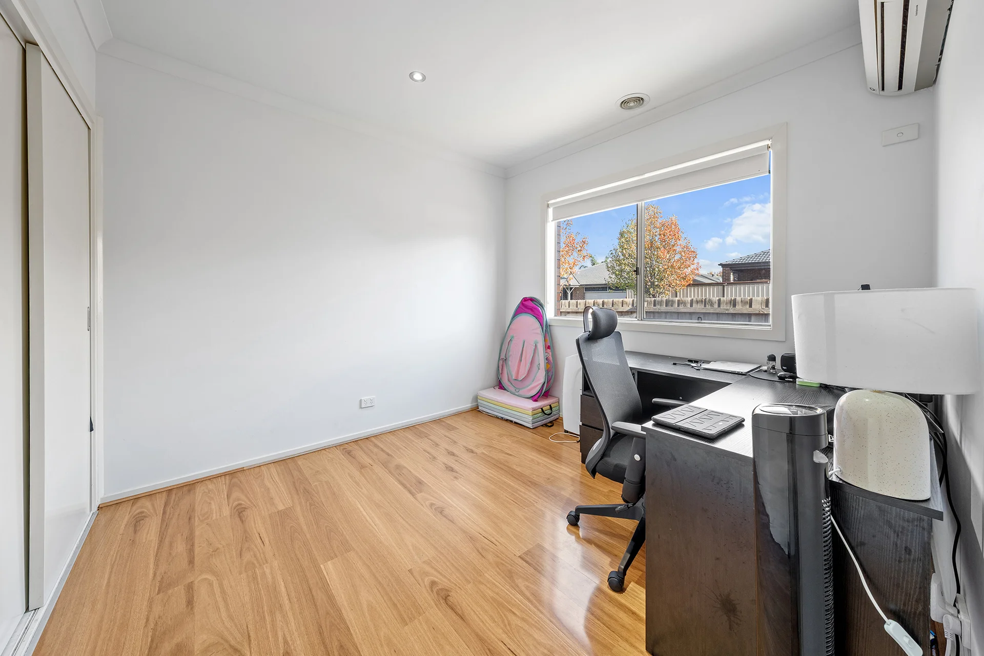 5 Royale Drive, Fraser Rise, Vic 3336