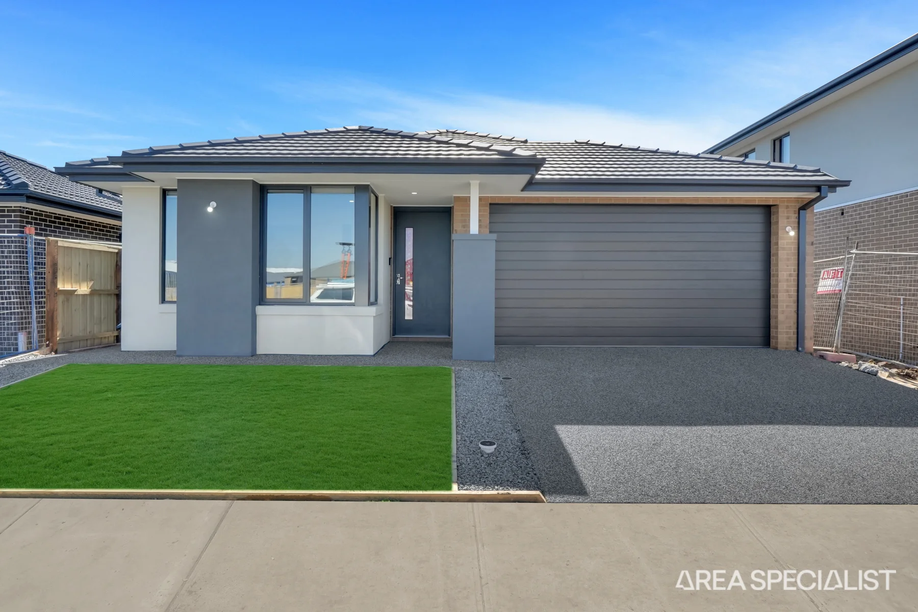 5 Taurasi Street, Fraser Rise, Vic 3336