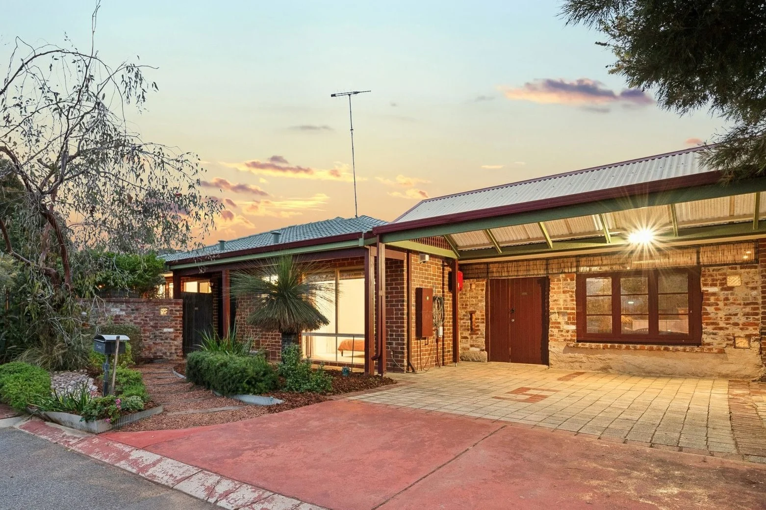 5 Tracey Mews, Hamilton Hill, WA 6163
