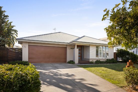 5 Trinity Street, Greenhills Beach, NSW 2230