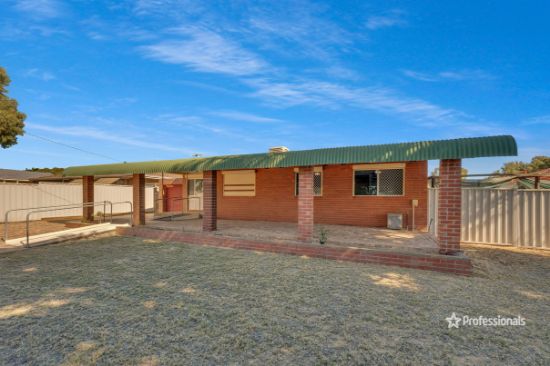5 Ward Street, Rangeway, WA 6530