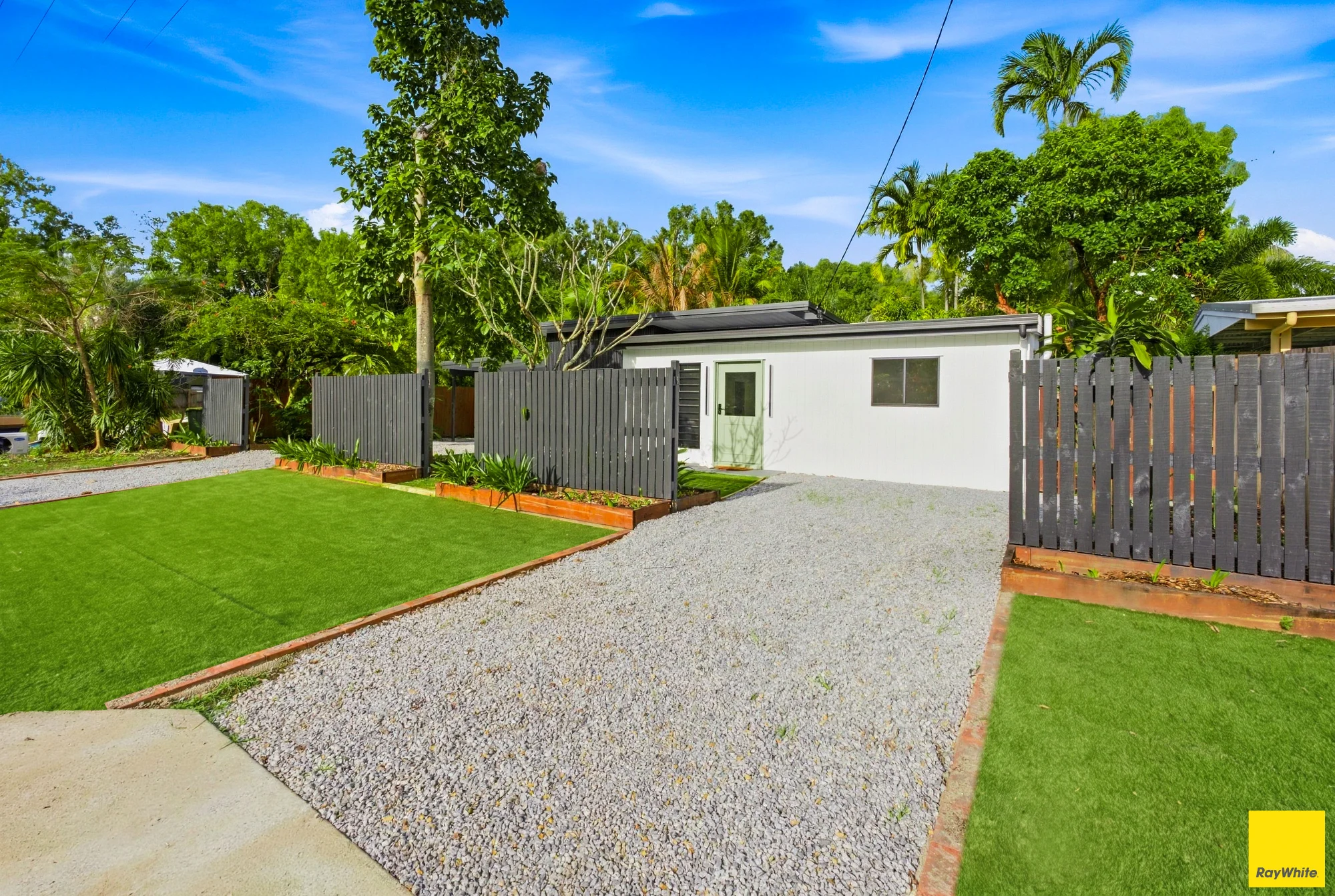 50 Waite Street, Machans Beach, Qld 4878