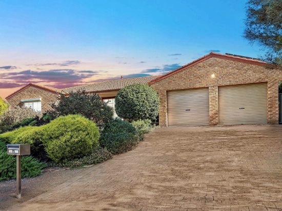 51 Cossington Smith Crescent, Lyneham, ACT 2602