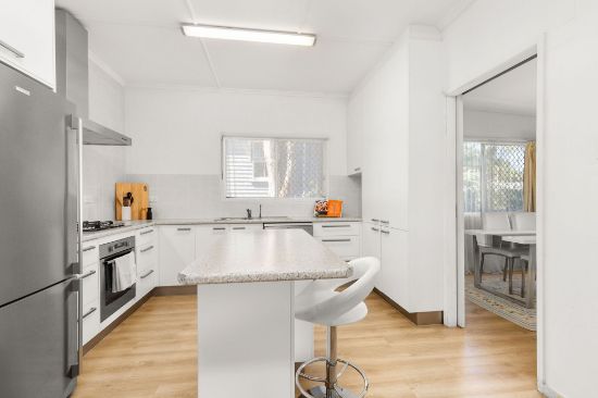 52 Waterview Avenue, Wynnum, Qld 4178