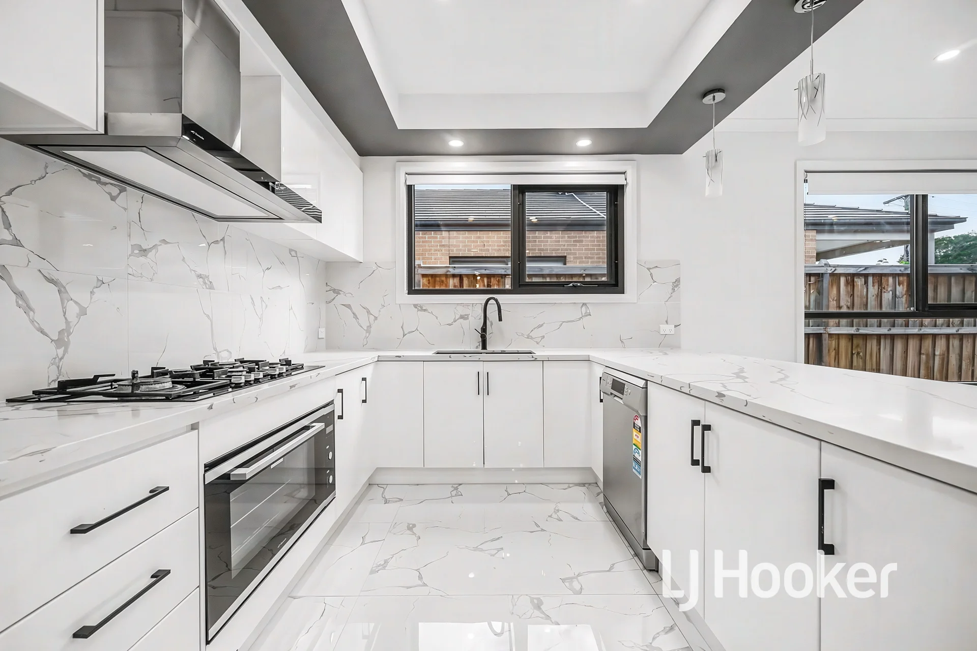53 Largo Circuit, Junction Village, Vic 3977