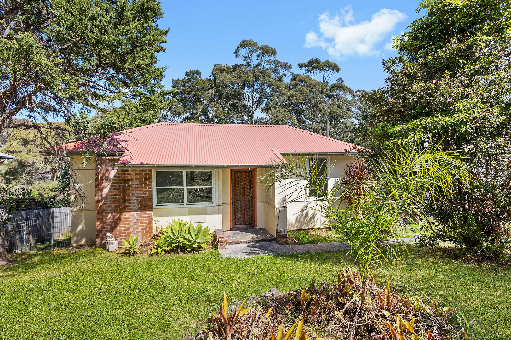 53 Maynes Parade, Unanderra, NSW 2526