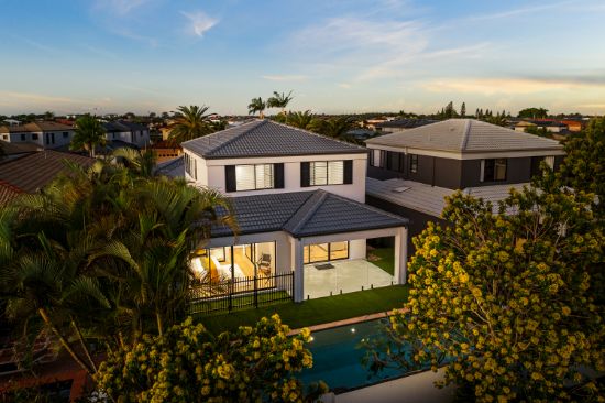 534 Oyster Cove Promenade, Helensvale, Qld 4212
