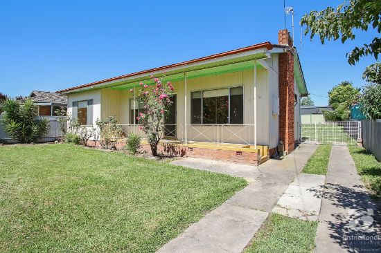 548 Moffatt Street, Lavington, NSW 2641