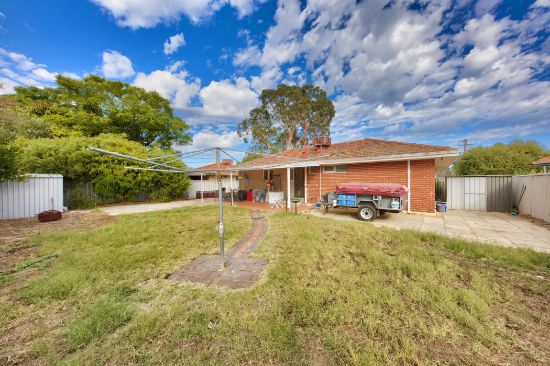 55 Meakers Way, Girrawheen, WA 6064