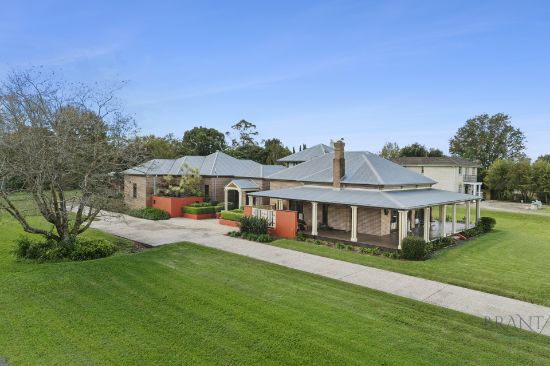 566 Mountain View Road, Maleny, Qld 4552