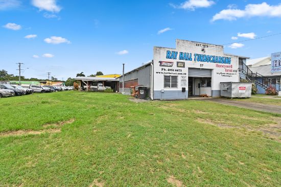57 ANDERSON STREET, Manunda, Qld 4870