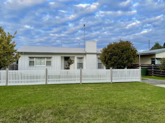 57 Doherty St, Bairnsdale, Vic 3875