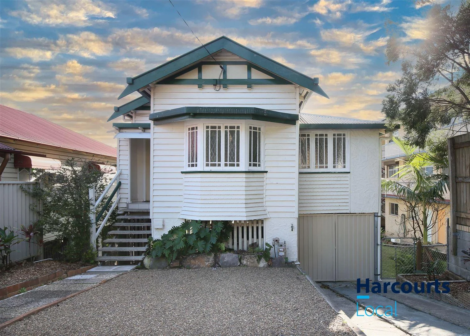 572 Sandgate Road, Clayfield, Qld 4011