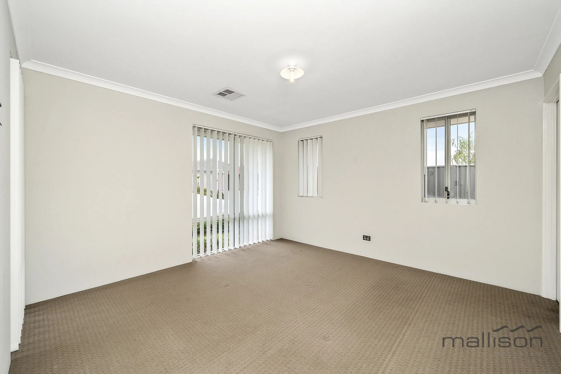 58 Midsummer Avenue, Jindalee, WA 6036