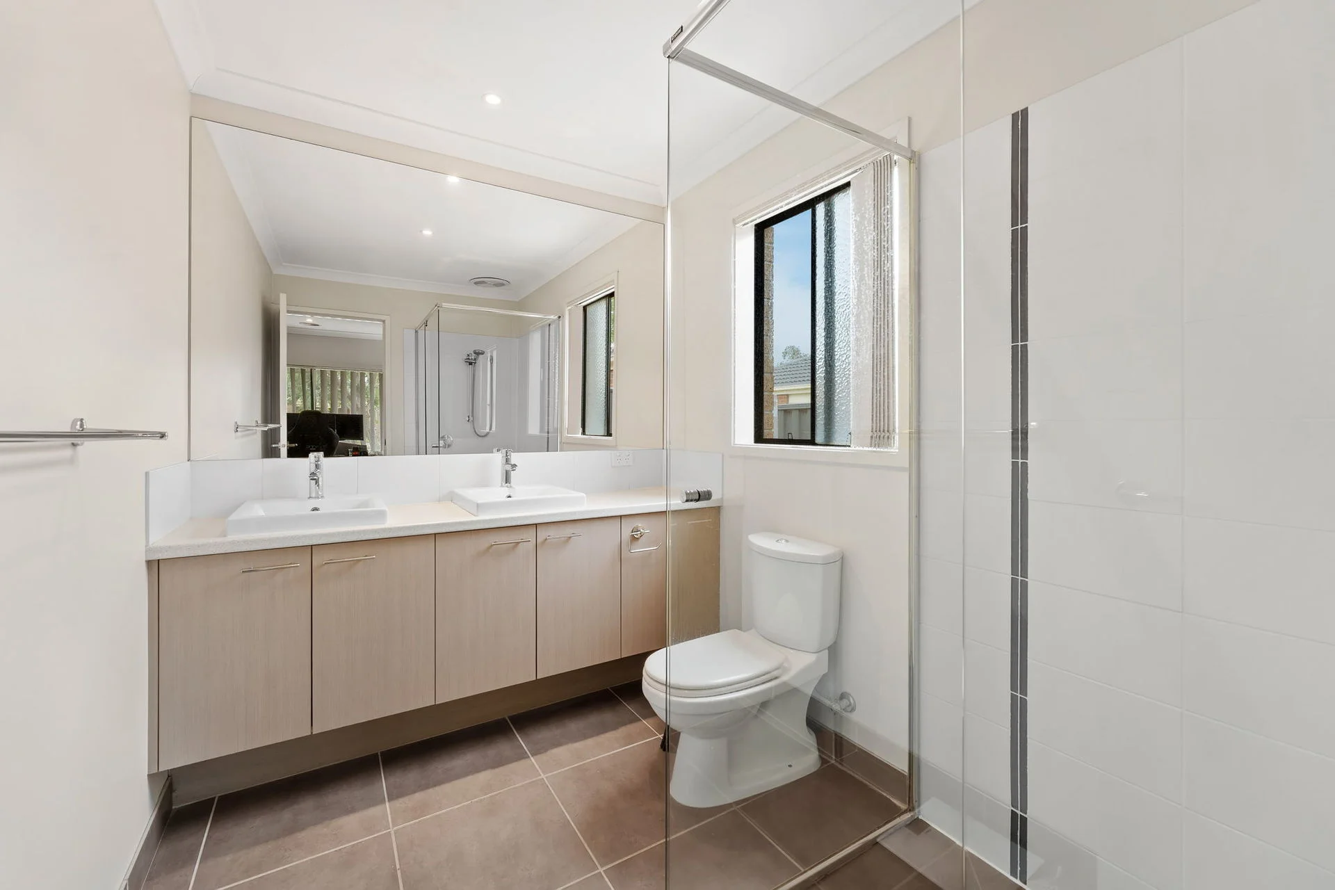 59 Kinglake Drive, Manor Lakes, Vic 3024