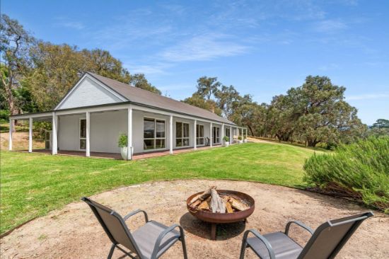 590 Dunns Creek Road, Dromana, Vic 3936