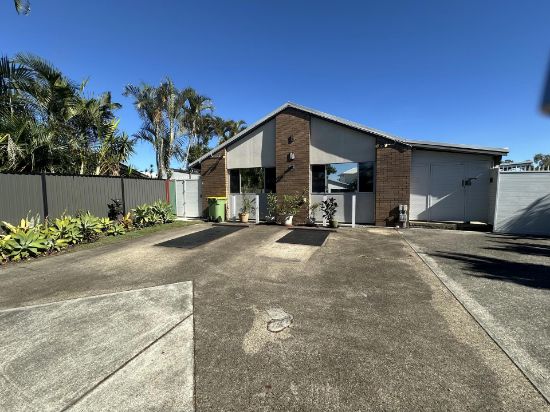 5A Blackwood Place, Palm Beach, Qld 4221