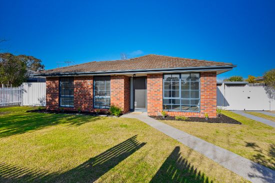 6 Balarang Court, Patterson Lakes, Vic 3197